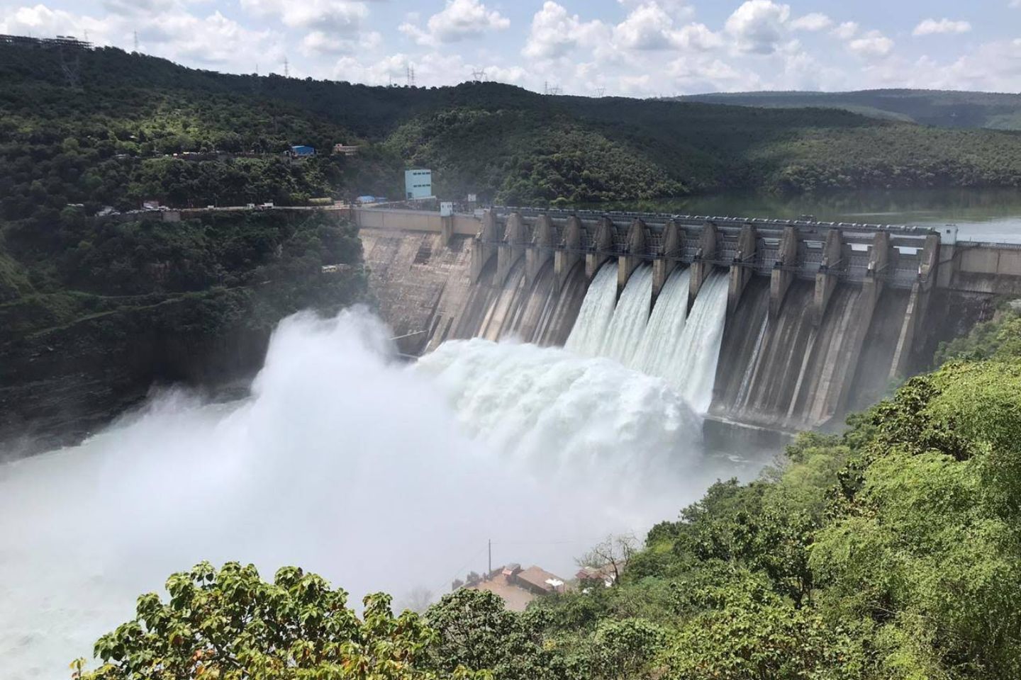 Enchanting Hyderabad & Srisailam Mallikarjuna Tour Package 4 Nights / 5 Days (with Itinerary & Rate)