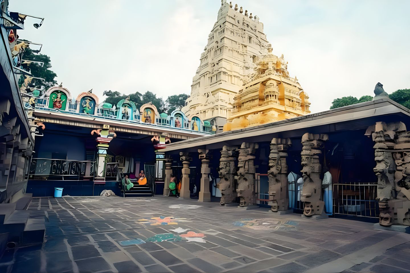 Hyderabad to Srisailam Tour Packages with Cab & Hotel