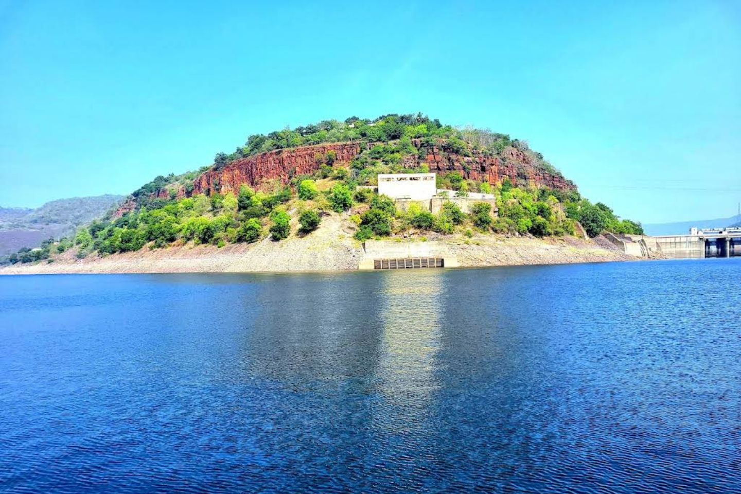 Mesmerizing Hyderabad & Srisailam Mallikarjuna Tour Package 6 Nights / 7 Days (with Itinerary & Rate)